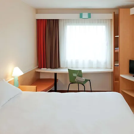 Ibis Centre Petite France Otel